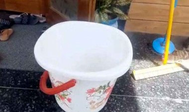 खुला बर्तन बच्चों के लिए जानलेवा साबित, कमरे में रखी पानी से भरी बाल्टी में मिली मासूम की लाश, डूबने से 1 वर्षीय बच्चे की मौत, परिवार में पसरा मातम