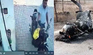 पंप से डिब्बे में खरीदा तेल, फिर बीच सड़क पर पेट्रोल छिड़ककर सुसाइड की कोशिश, युवक की हालत नाजुक, बुलेट जलकर खाक, लाइव वीडियो वायरल