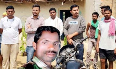 शादी में शामिल होने गए दो दोस्तों की सड़क हादसे में मौत, मातम में बदली खुशियां, मचा मुआवजे की मांग को लेकर कोहराम, डीवी ग्रुप ने दिया 3 लाख मुआवजा