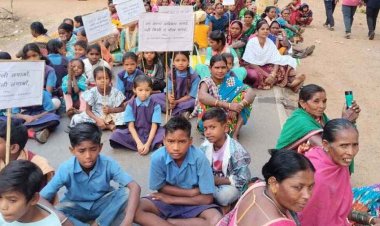 मूलभूत सुविधाओं के लिए के लिए ग्रामीणों का नेशनल हाईवे 130 सी मैनपुर देवभोग मार्ग में सुबह 4 बजे से अनिश्चितकालीन चक्काजाम, पुल-सड़क-बिजली की मांग तेज