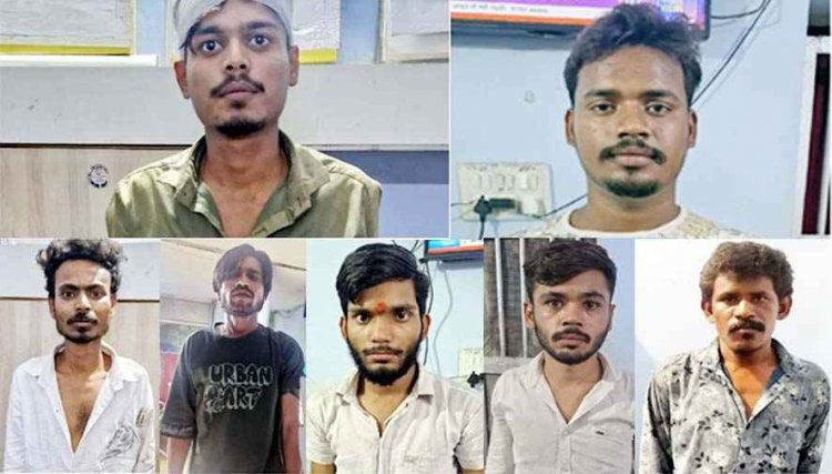 भाठागांव में चाय दुकान के पास बलवा, आपस में भिड़े दो पक्ष, चले चाकू-बेल्ट और डंडे, दोनों गुट के 7 लड़के गिरफ्तार, चाकू-डंडा-बेल्ट और मोटर साइकिल जप्त