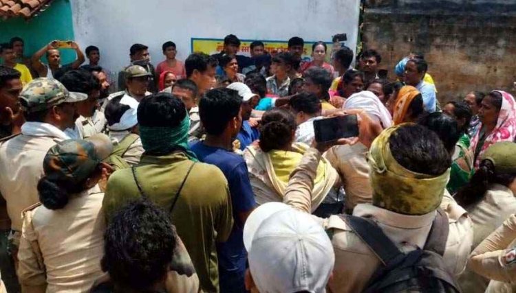 टाइगर रिजर्व में अतिक्रमण हटाने पहुंची वन टीम पर हमला, धक्का-मुक्की, वर्दी फाड़ी: 100-150 एकड़ भूमि पर कार्रवाई का विरोध, क्षेत्र में तनाव, भारी पुलिस बल तैनात
