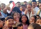 सुशासन तिहार में  गरियाबंद पहुंचे CM विष्णु देव साय, स्कूली बच्चों ने किया स्वागत, कांग्रेस का घेराव, किसानों की समस्याओं को लेकर सौंपा 7 सूत्रीय मांगपत्र