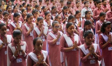 सभी स्कूलों में बच्चों से मंत्र जाप कराने का फैसला, शिक्षा विभाग ने जारी किए कड़े निर्देश, प्रार्थना सभा में राष्ट्रगान, राष्ट्रगीत, दीप मंत्र, सरस्वती वंदना, गुरु मंत्र जरुरी