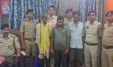 छत्तीसगढ़ में मॉब लिंचिंग!, चोरी के शक में युवक की बेरहमी से पिटाई, इलाज के दौरान मौत, पुलिस ने तीन आरोपियों को गिरफ्तार कर भेजा जेल, डंडे बरामद