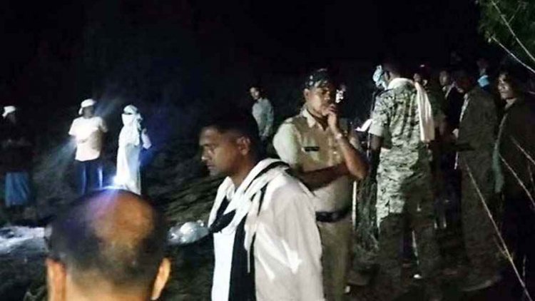 अचानक खेत में ताजा कब्र देखकर ग्रामीणों के उड़े होश, 30 मई से लापता महिला की गड़ी हुई लाश, सामाजिक अलगाव की खौफनाक हकीकत आई सामने
