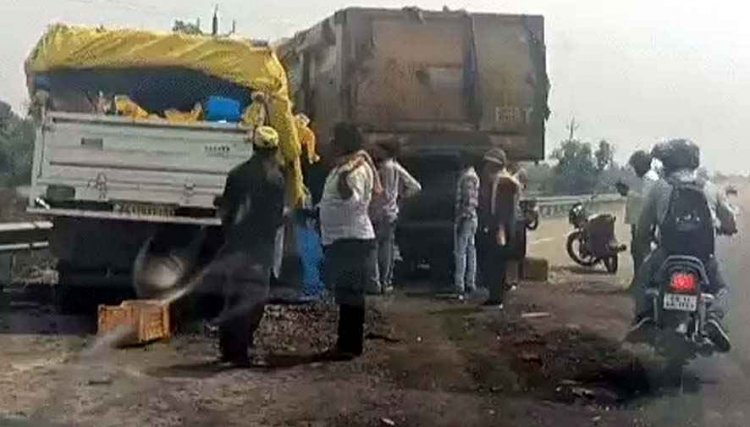 भारतमाला हाईवे पर भीषण सड़क हादसा, ट्रेलर ने पिकअप को मारी सीधी टक्कर, विधायक के नाती सहित दो युवकों की दर्दनाक मौत, 3 गंभीर, ड्राइवर फरार