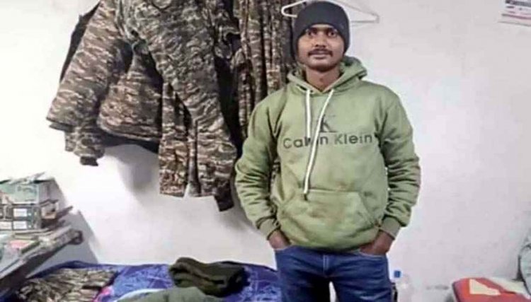 जम्मू-कश्मीर से छुट्टी पर घर आए CRPF जवान ने आम पेड़ में लगाई फांसी, पत्नी संग विवाद के बाद उठाया ये कदम, 6 महीने पहले भी पिया जहर