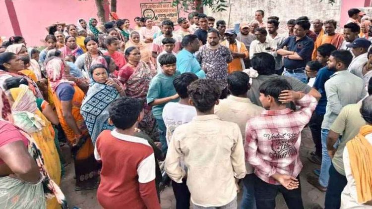 रायपुर नकटी गांव में कोर्ट की छुट्टी के दिन पीएम आवासों पर चला बुलडोजर, 77 अवैध निर्माण ध्वस्त, अब कोलियारी में भी अतिक्रमण हटाने पहुंची राजस्व टीम