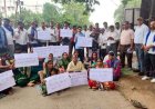 नकटी गांव में बुलडोजर एक्शन के बाद 40-50 साल से रह रहे परिवारों को अतिक्रमण का नोटिस, तीन दिन के भीतर हटाना होगा मकान, मचा हड़कंप