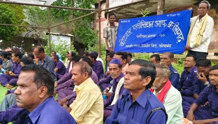 देवभोग में मांगों को लेकर कोटवार संघ का एकदिवसीय धरना प्रदर्शन, मुख्यमंत्री के नाम तहसीलदार को सौंपा ज्ञापन, उग्र आन्दोलन की दी चेताव्न्नी
