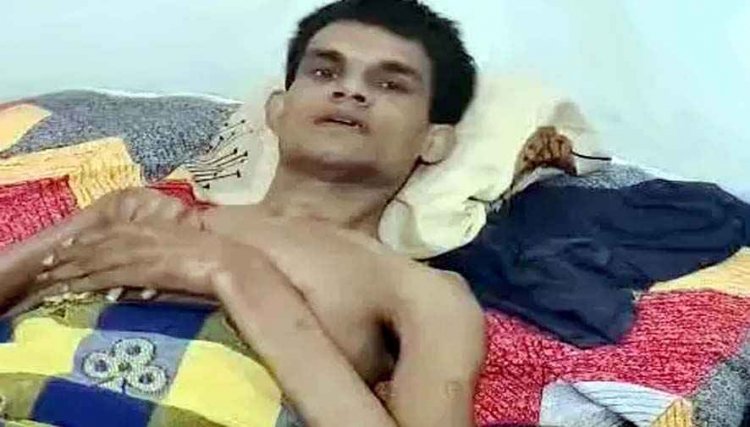 10 साल से बिस्तर पर जिंदगी काट रहे दिव्यांग युवक ने मुख्यमंत्री विष्णुदेव साय लगाई इच्छा मृत्यु की गुहार, वीडियो वायरल कर लगाई इलाज की गुहार