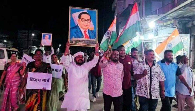 शिक्षा मंत्री के इस्तीफे के बाद छत्तीसगढ़ में उत्साह का माहौल!, कांग्रेस की निकली विजय रैली, छात्रों के संघर्ष की जीत बताकर सरकार को घेरा, उमड़ा जनसैलाब