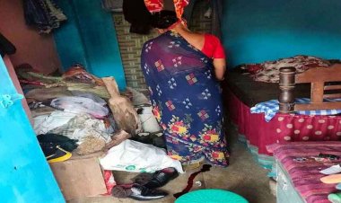 महिला ने लगाई फांसी, घर में फंदे से लटकी मिली लाश, इलाके में फैली सनसनी, नहीं मिला सुसाइड नोट, जांच में जुटी पुलिस, लोगों से पूछताछ जारी