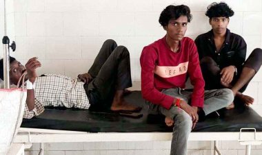 खोपा धाम से दर्शन कर लौट रहे श्रद्धालुओं की बोलेरो ने खड़ी ट्रक को मारी जोरदार टक्कर, एक श्रद्धालु की मौत, कई घायल, घायलों का इलाज जारी