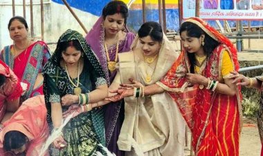 गरियाबंद-छुरा  में धूमधाम से मनाया गया कमरछठ, सैकड़ों महिलाओं ने एक साथ की पूजा, बच्चों की लंबी उम्र और सुख-समृद्धि की मांगी कामना