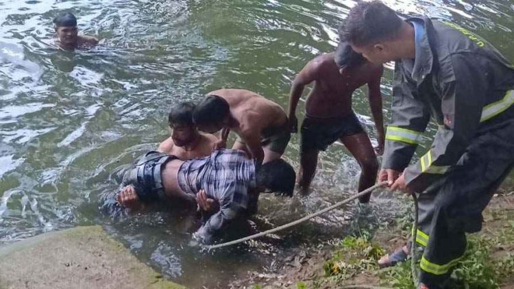 गणेश प्रतिमा विसर्जन के दौरान हुए कई हादसे, 6 बच्चों समेत 18 लोगों की दर्दनाक मौत, इलाके में पसरा मातम, परिजनों का रो-रोकर बुरा हाल 