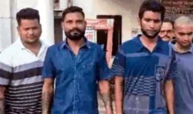 दोस्तों के साथ रची अपने ही घर में चोरी की साजिश, मां के जेवर और कैश पार, निलंबित आरक्षक समेत तीन आरोपी गिरफ्तार, जेवरात और नगदी बरामद, बुलेट जब्त