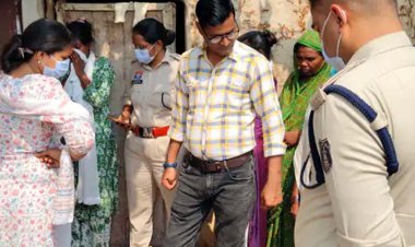 घर में महिला की मिली नग्न लाश, इलाके में फैली सनसनी, दुष्कर्म के बाद हत्या की आशंका, जांच में जुटी पुलिस, गांव के लोगों से पूछताछ शुरु