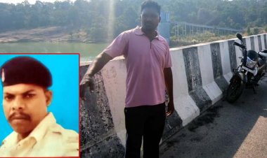 आरक्षक ने लगाई नदी के पुल में छलांग, महकमे में मचा हड़कंप, बाइक के पास मिले आईडी कार्ड और मोबाइल, तलाश में जुटी एसडीआरएफ की टीम